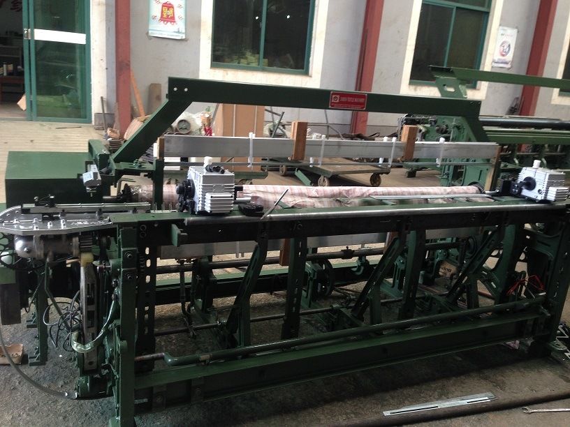 Shuttleless Plain Looms